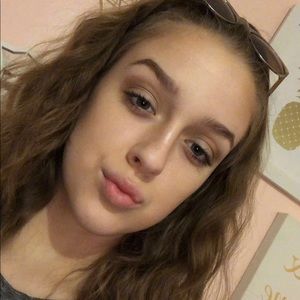 Meet your Posher, Hensley